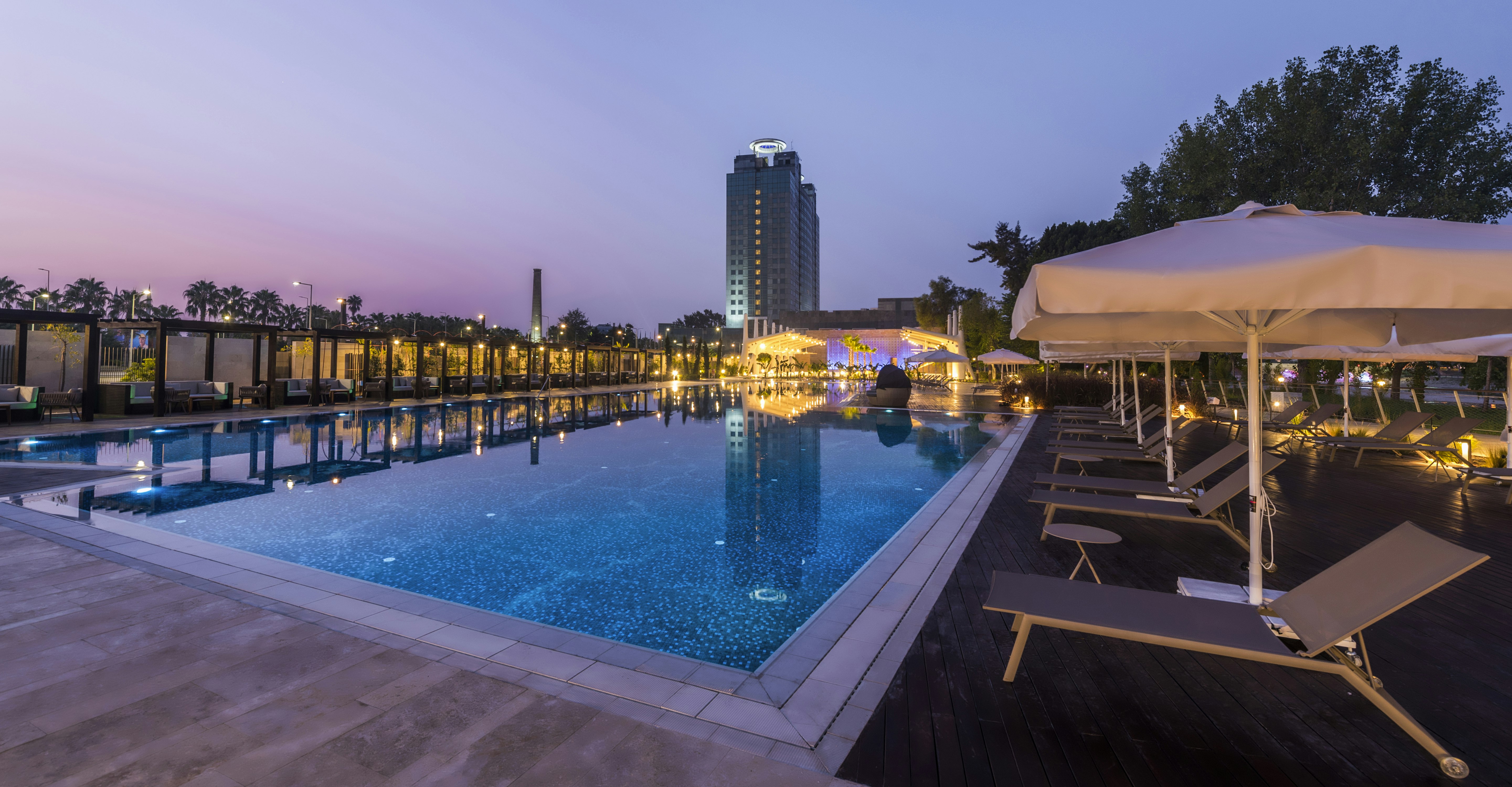 Adana HiltonSA 41/83