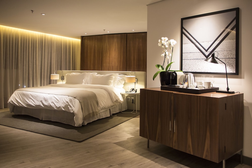 NOMAA HOTEL 8/50