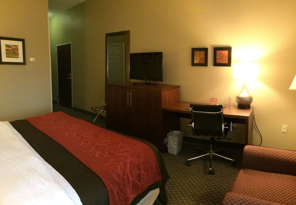 Comfort Inn & Suites Christiansburg I-81 21/36