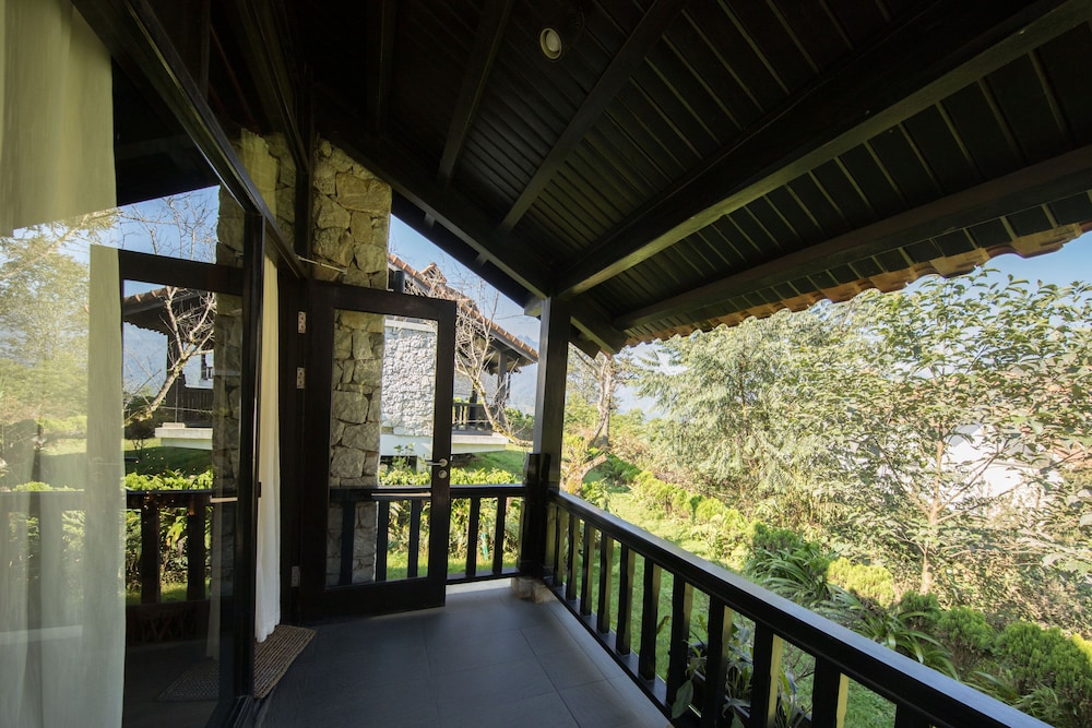 Sapa Jade Hill Resort & Spa 30/60