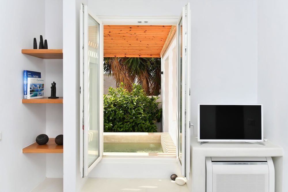 Thiro Villas Santorini 23/27