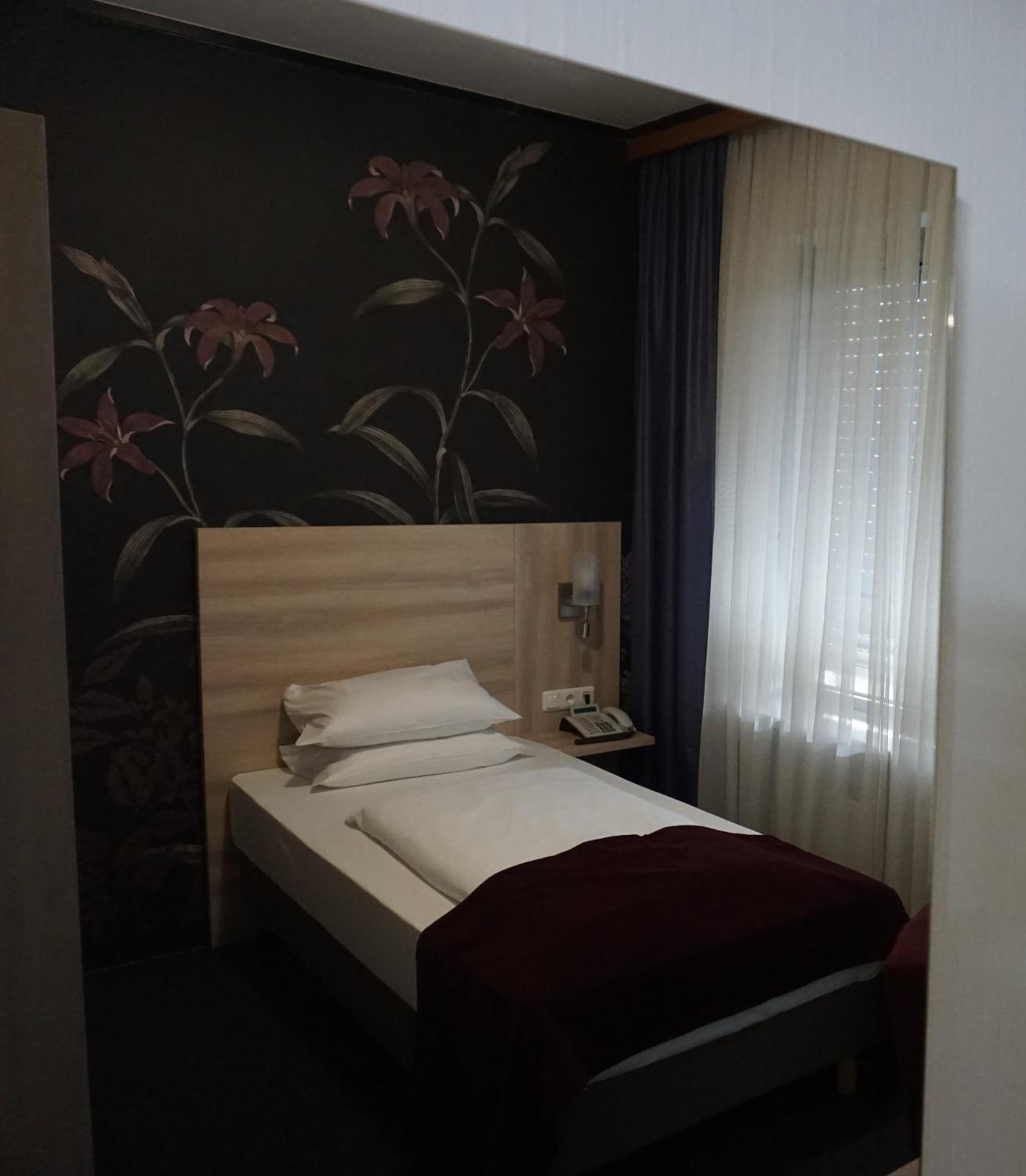 Top Hotel Senator 19/50