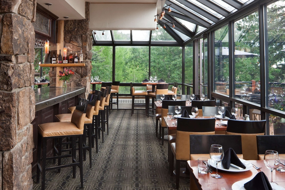 The Stonebridge Inn A Destination Hotel 34/45