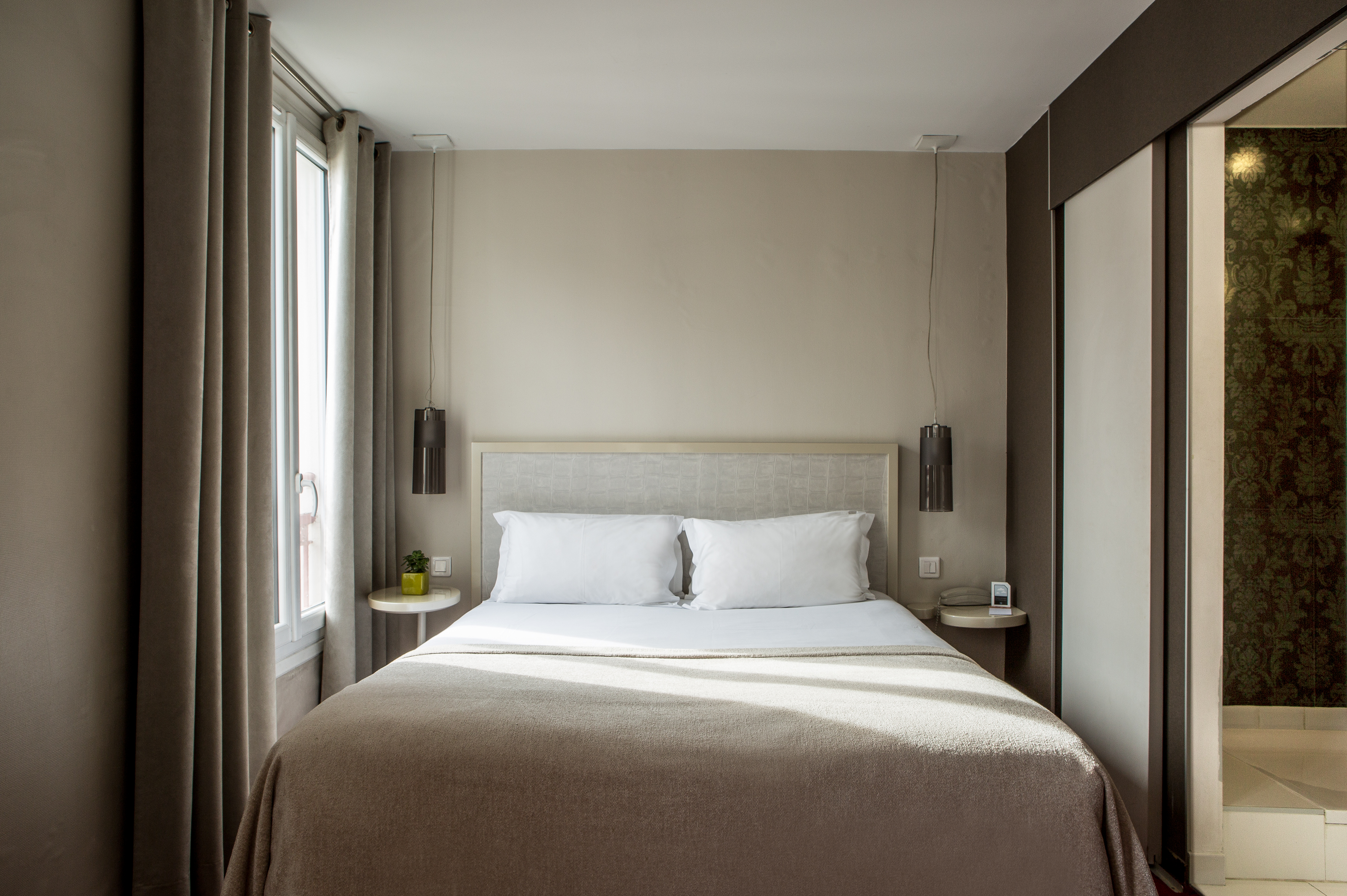 Executive, Double or Twin Bed