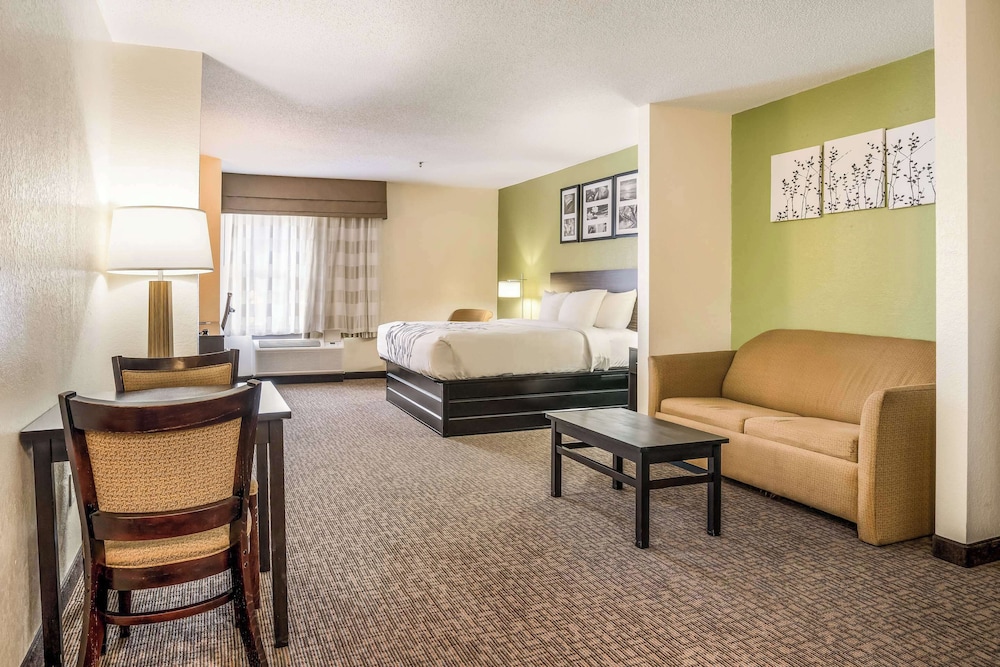 Sleep Inn & Suites Jacksonville Near Camp Lejeune 8/33