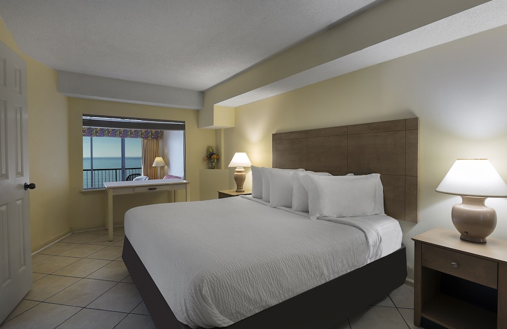 STUDIO, OCEAN VIEW