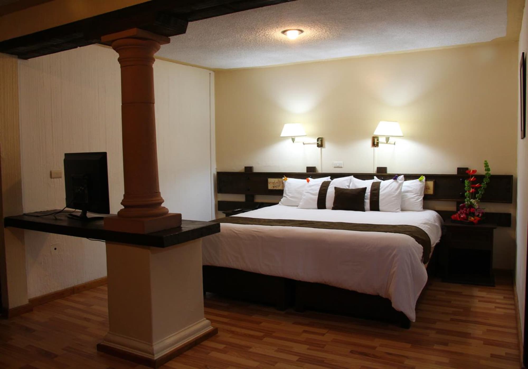 Master, Suite, King Bed