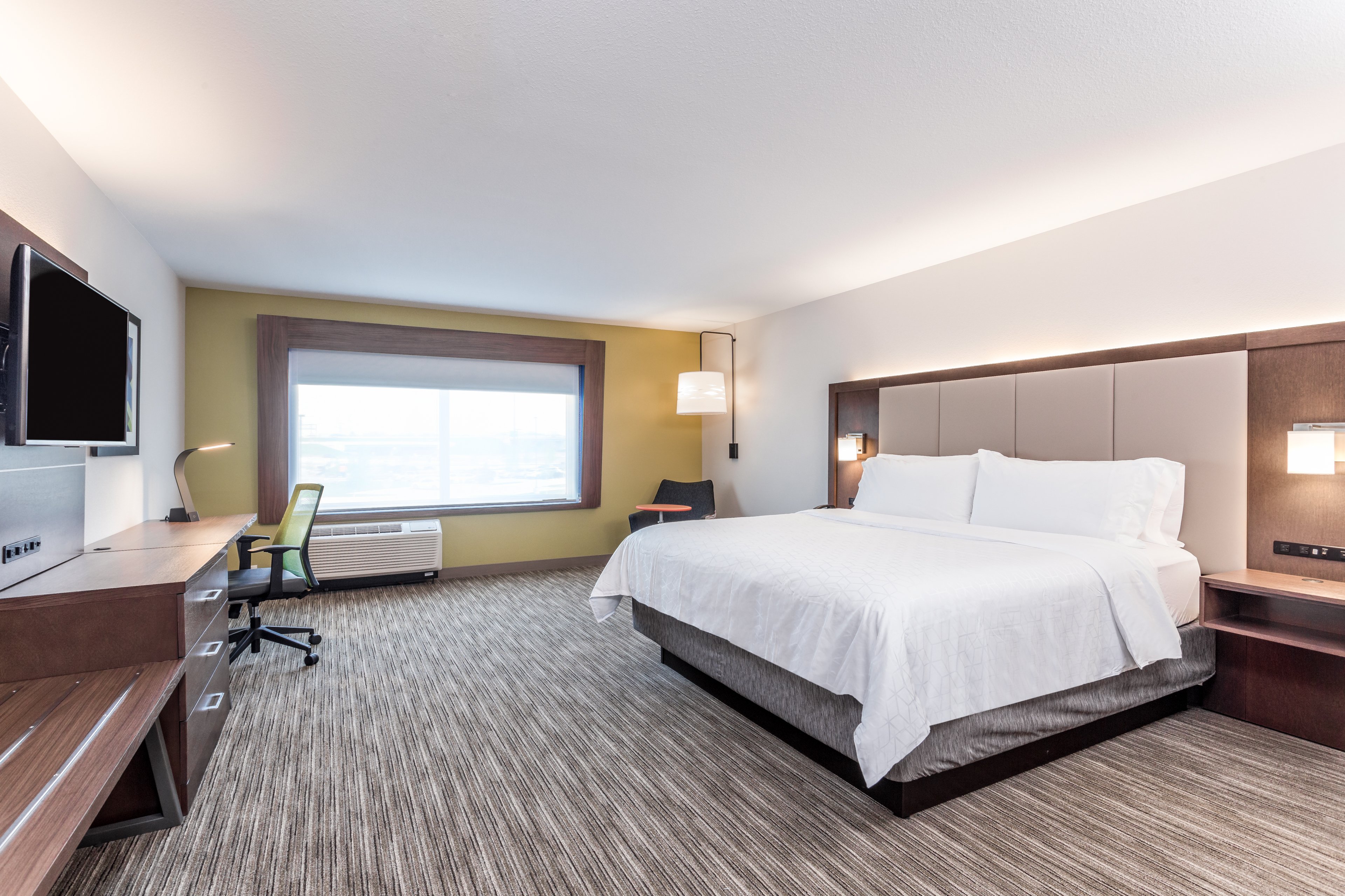 Holiday Inn Express & Suites Hammond 22/69