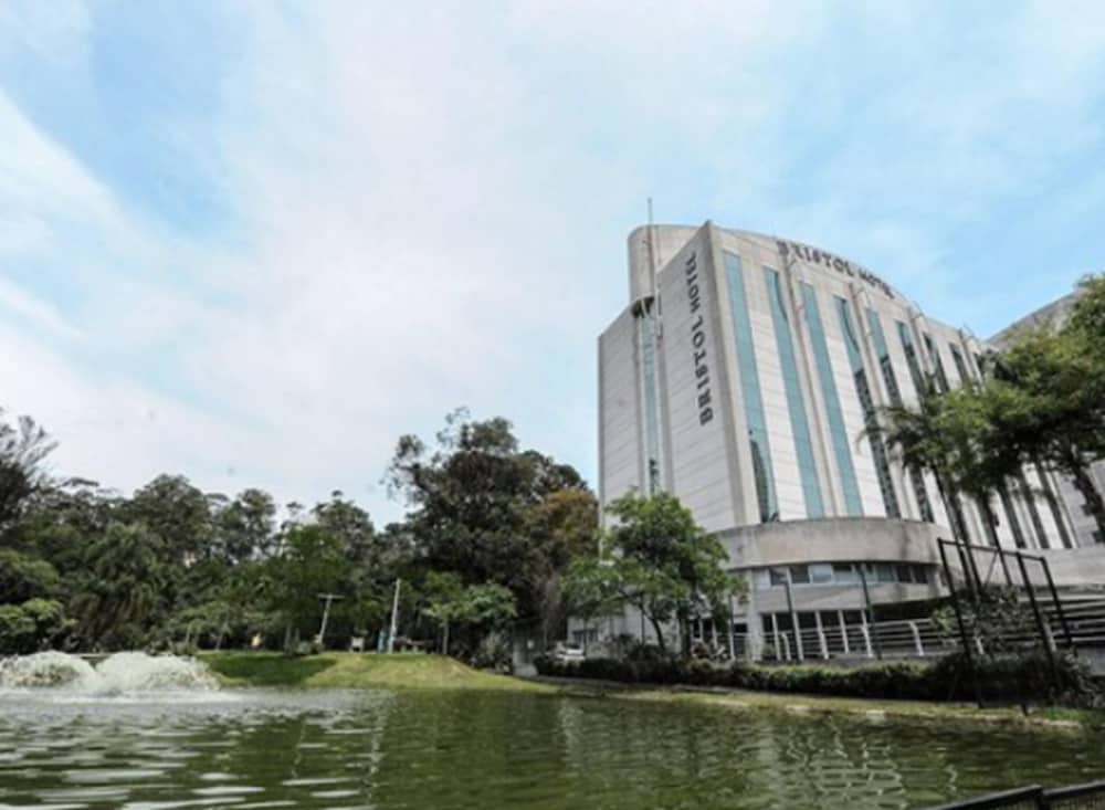 Bristol Santo Andre Hotel 40/46
