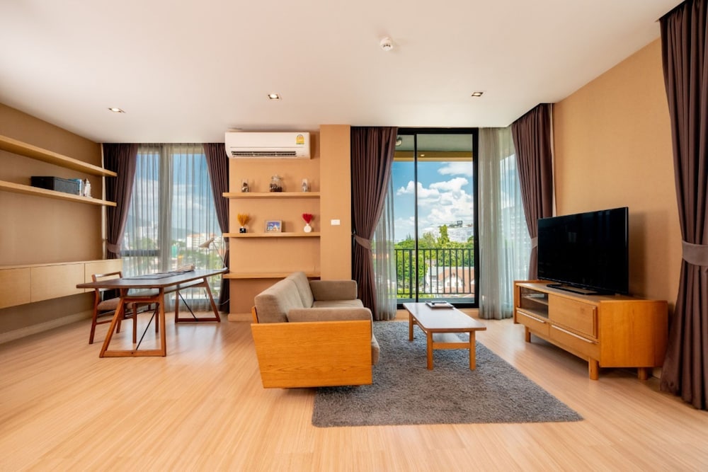 SANAE HOTEL CHIANG MAI 32/50