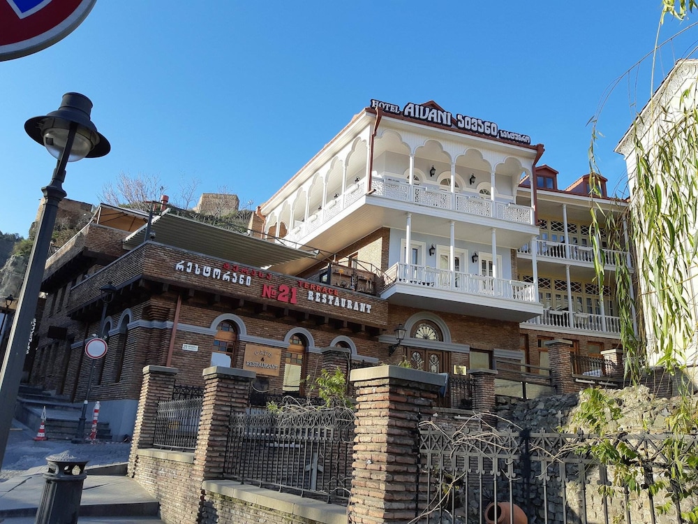 Aivani Old Tbilisi 4/70