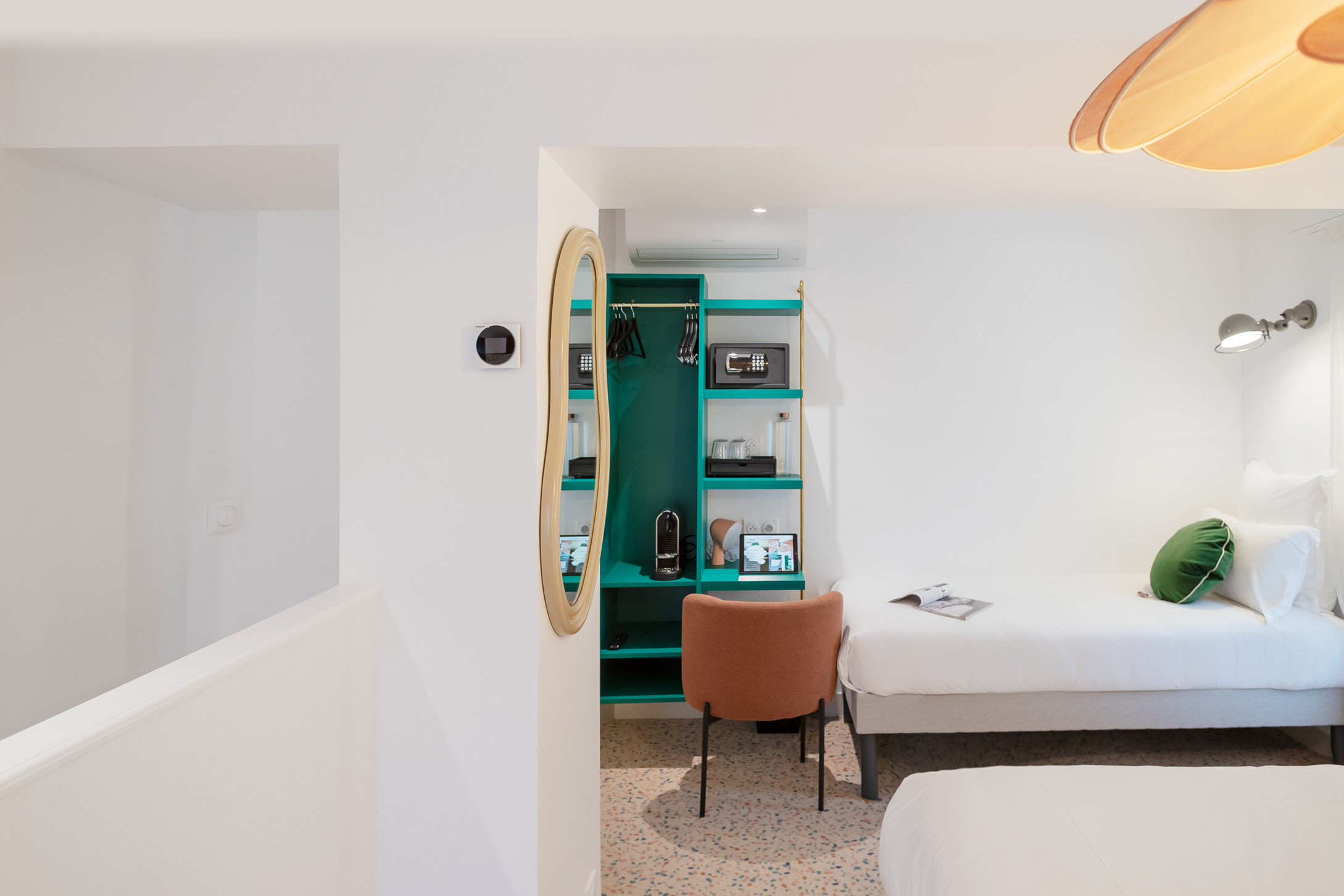 HOTEL DES CANETTES 7/10