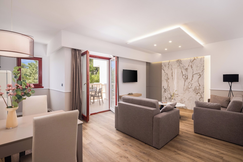 APARTHOTEL TAMARIS 50/74