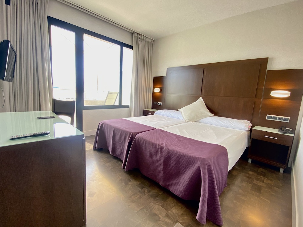 ROOM, DOUBLE BED, TERRACE