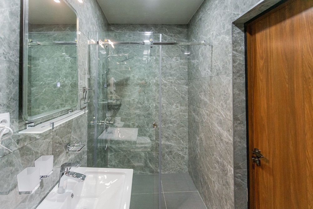 Rayyan Hotel Tashkent 50/50