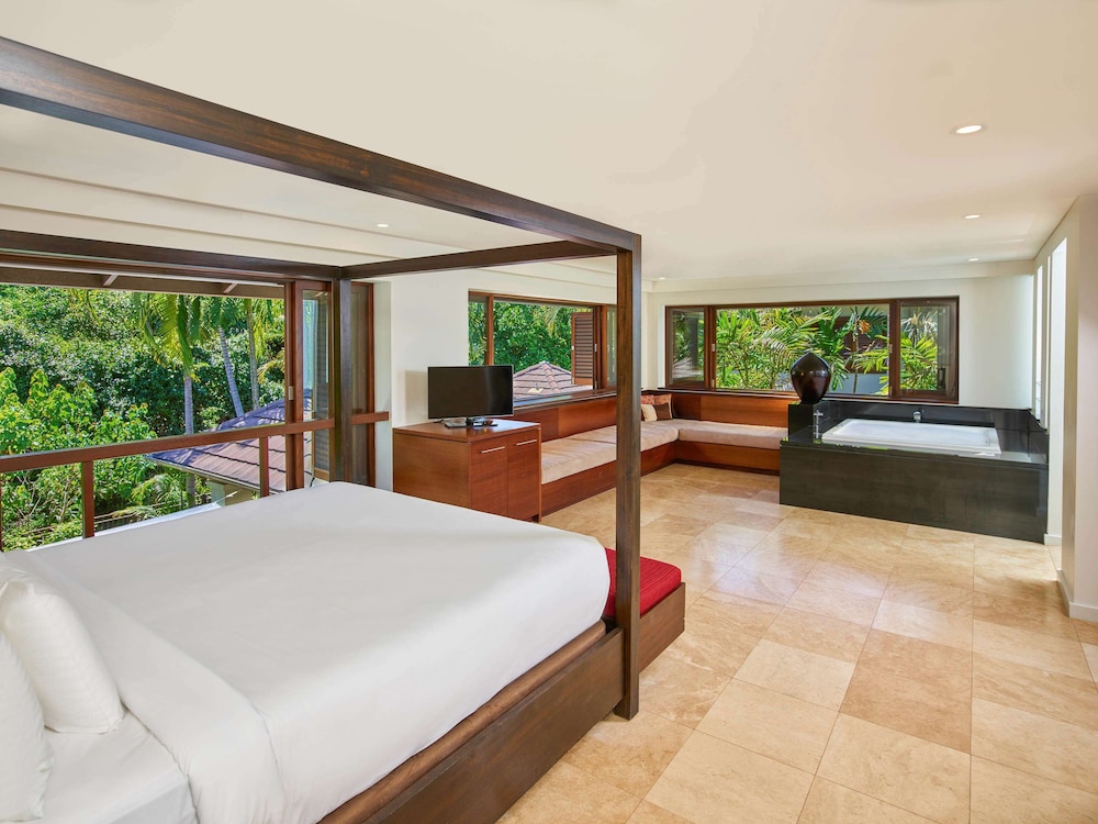 Pullman Port Douglas Sea Temple Resort and Spa 24/76