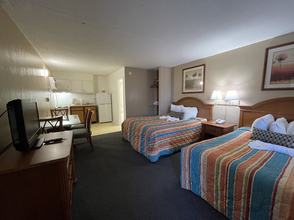 The Oceanfront Viking Motel 9/40