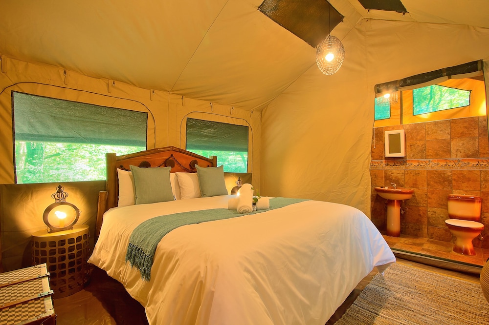 Safari, Tent, Queen Bed