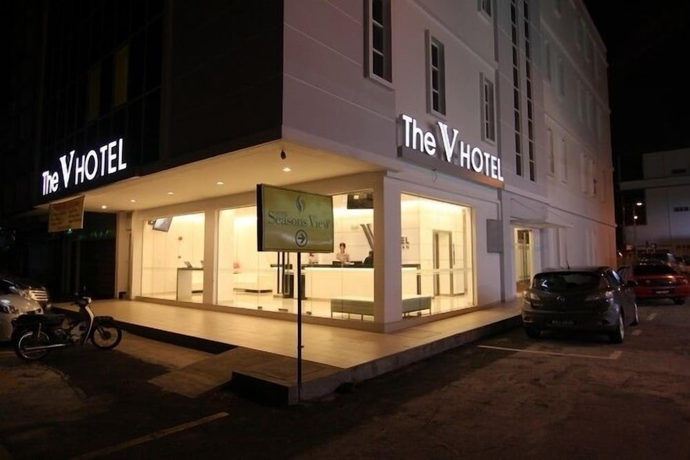 The V Hotel 1/30