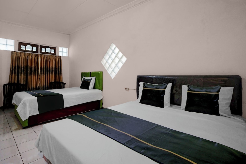 Hotel O near Alun Alun formerly Embun Pagi Hotel & Villa Resort 13/41