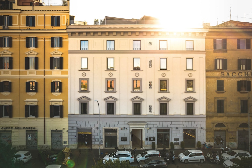 Gasometer Urban Suites in ROME