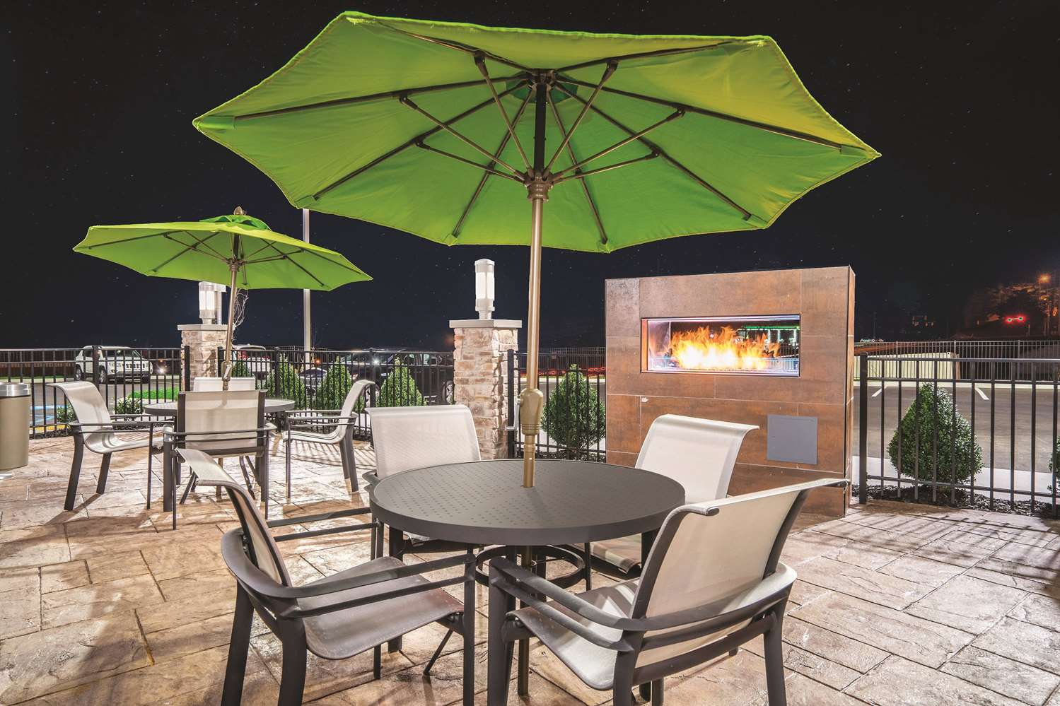 La Quinta Inn Suites By Wyndham Cleveland Tn 35/45