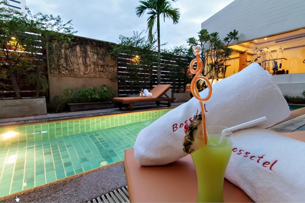 BOSSOTEL INN 3/34