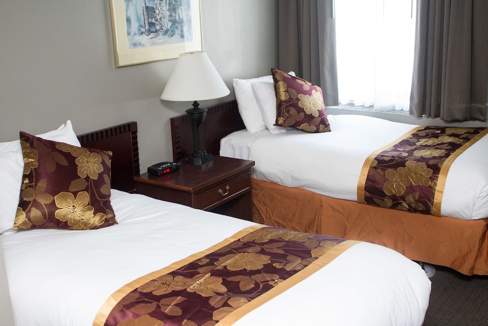King Edward Hotel 26/55