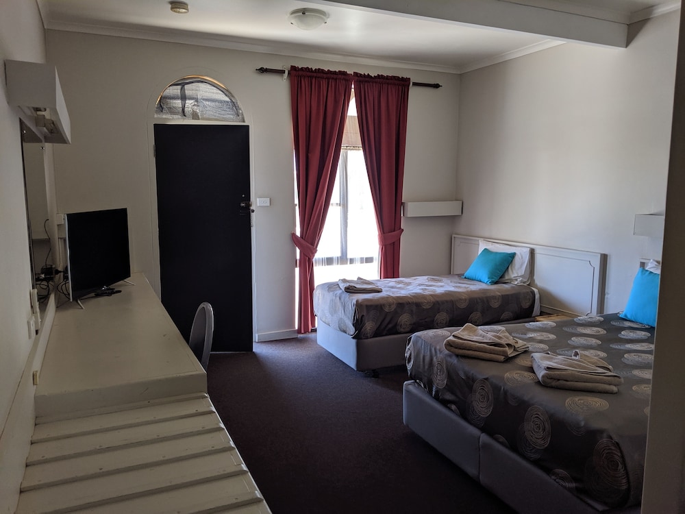 The Argent Motel 14/34