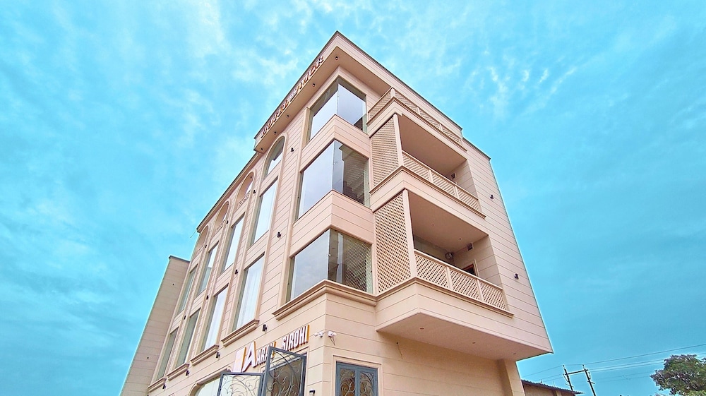 MGR Hotel Moradabad 5/50