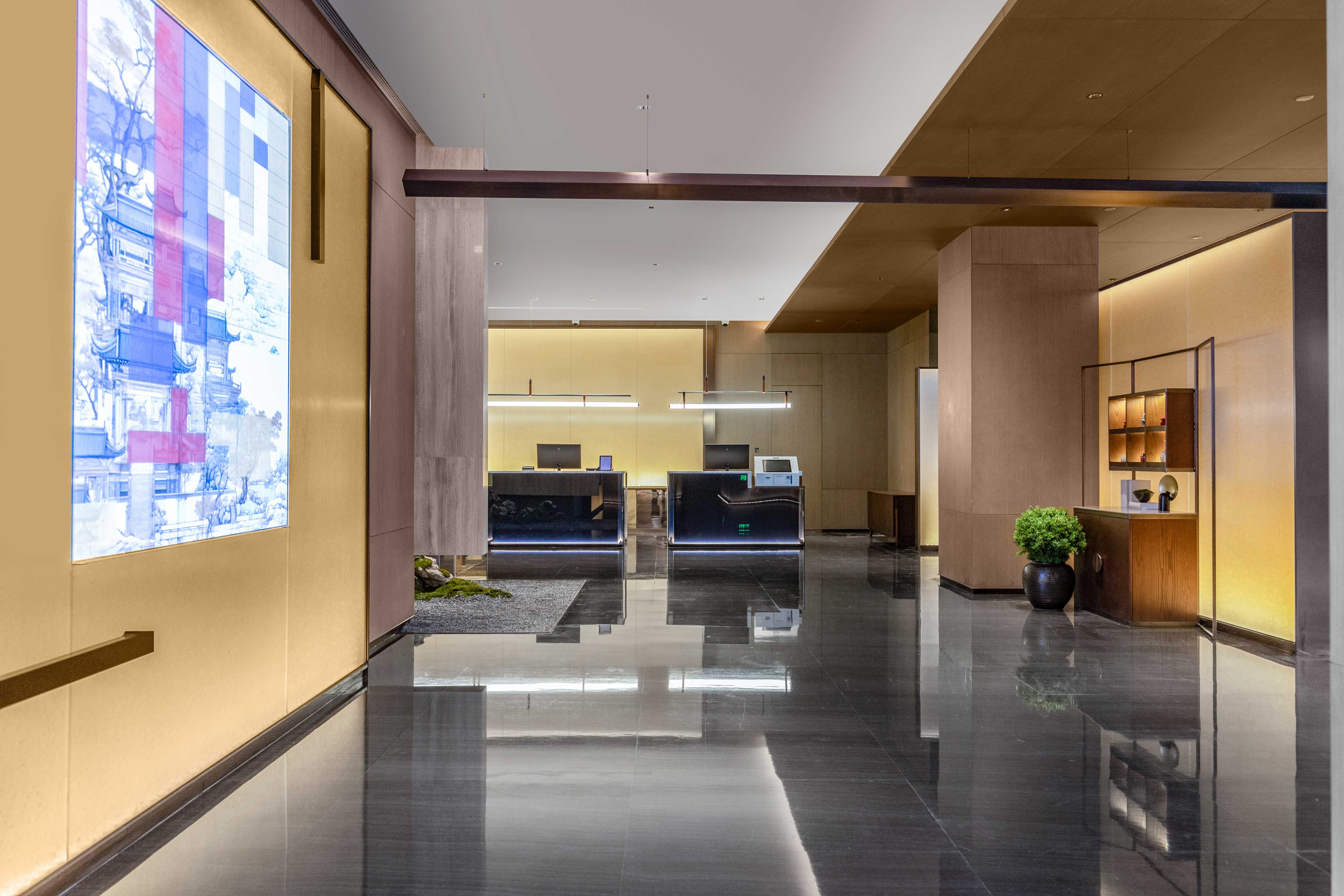 Holiday Inn Express Hangzhou Jiangnan 8/27