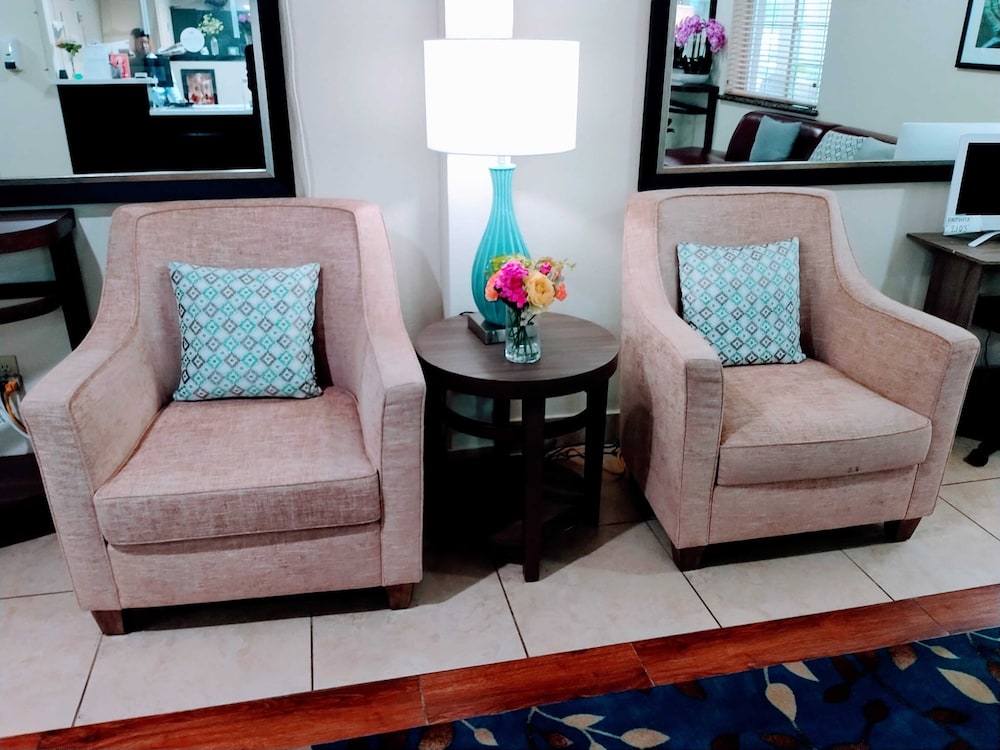 Candlewood Suites Houston Medical Center 35/72