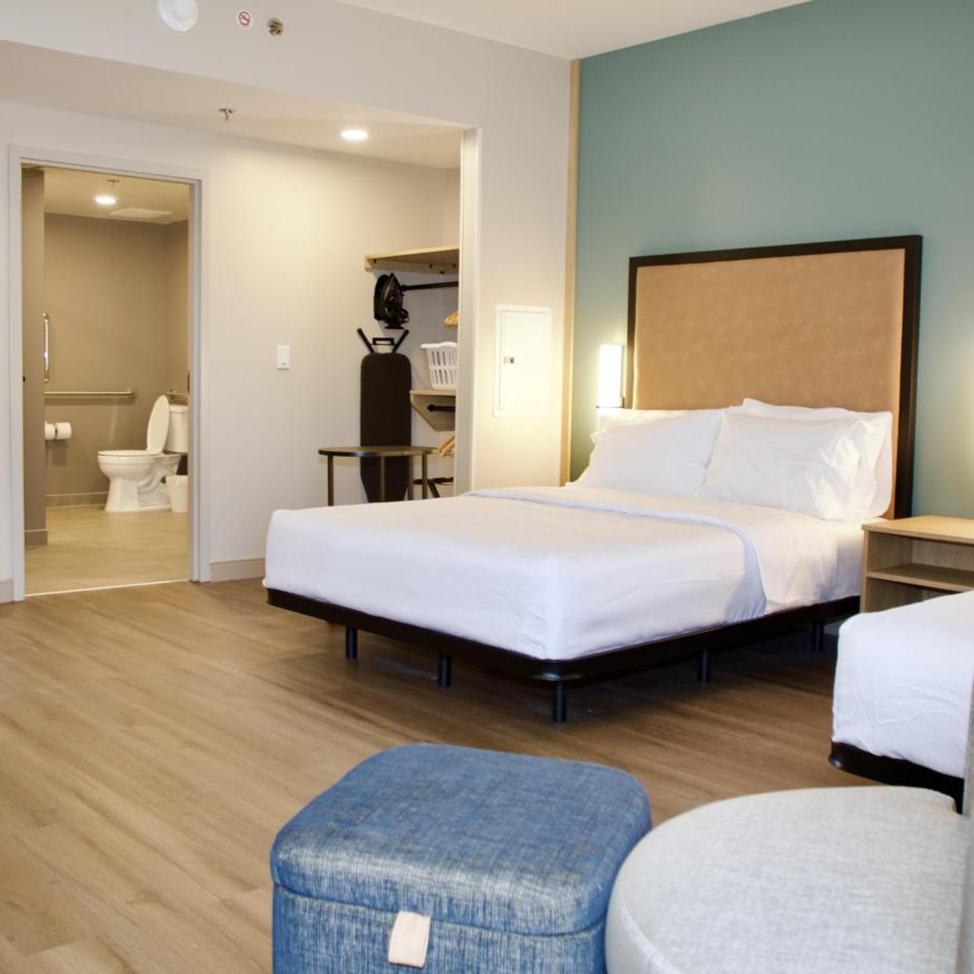 LivSmart Studios by Hilton Clarksville 13/36