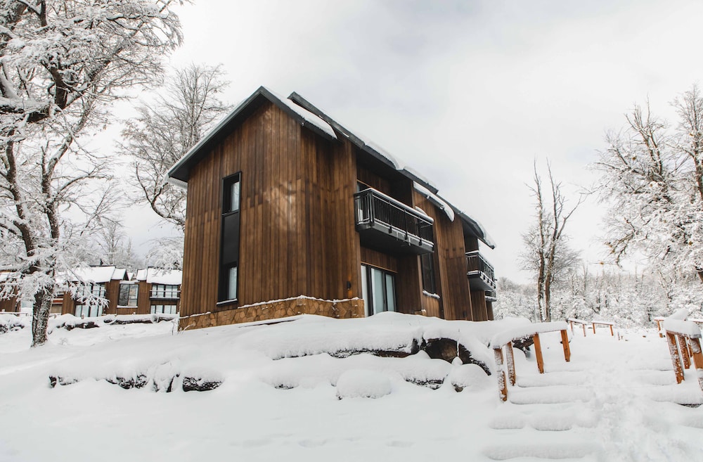 El Refugio Ski & Summer Lodge 4/49