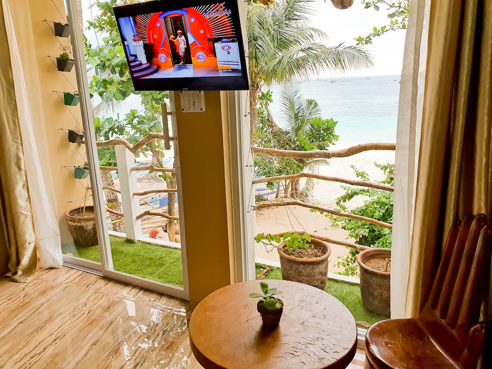 Kaiyana Boracay Beach Resort 44/50