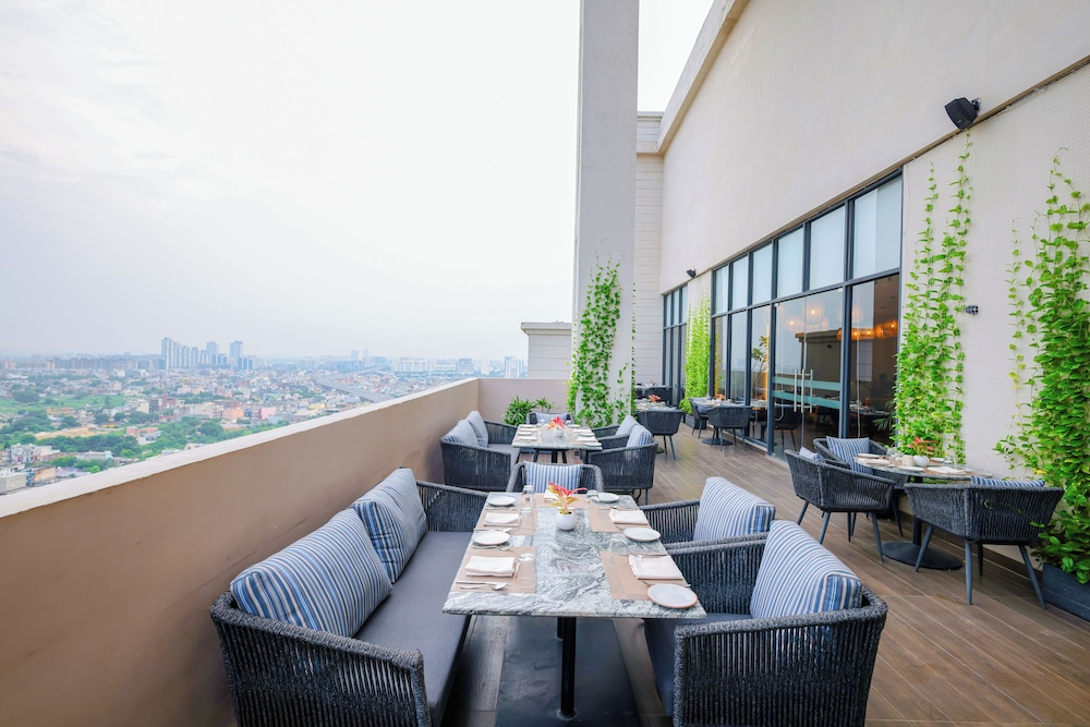 Rhythm Gurugram - Hotel & Suites 28/50