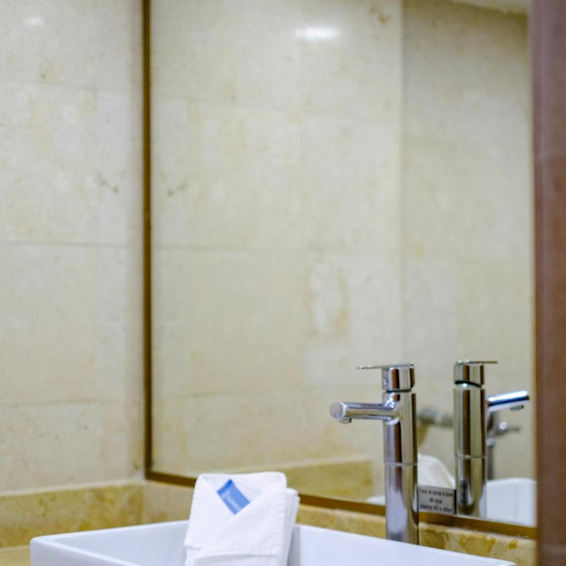غرفة قياسية بسرير كوين، Hotel Laffayette 10/10