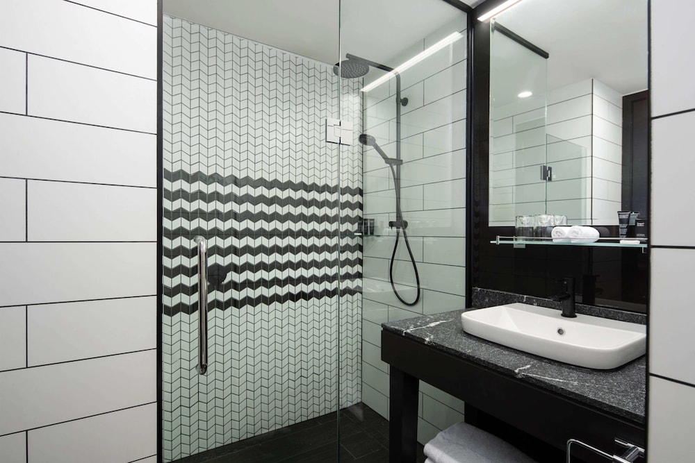 Rydges Wellington Airport 8/64