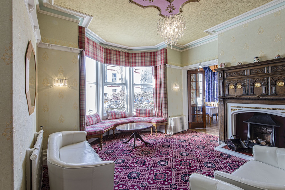Evans Hotel 37/37