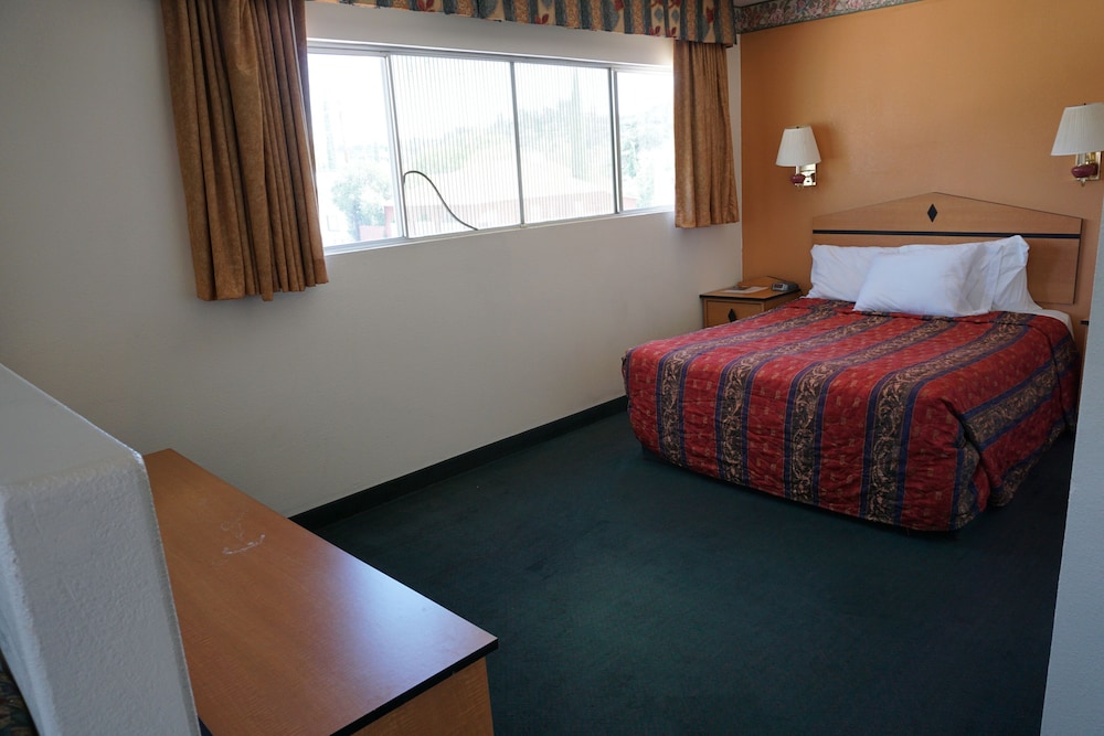 Night Inn Globe 18/49