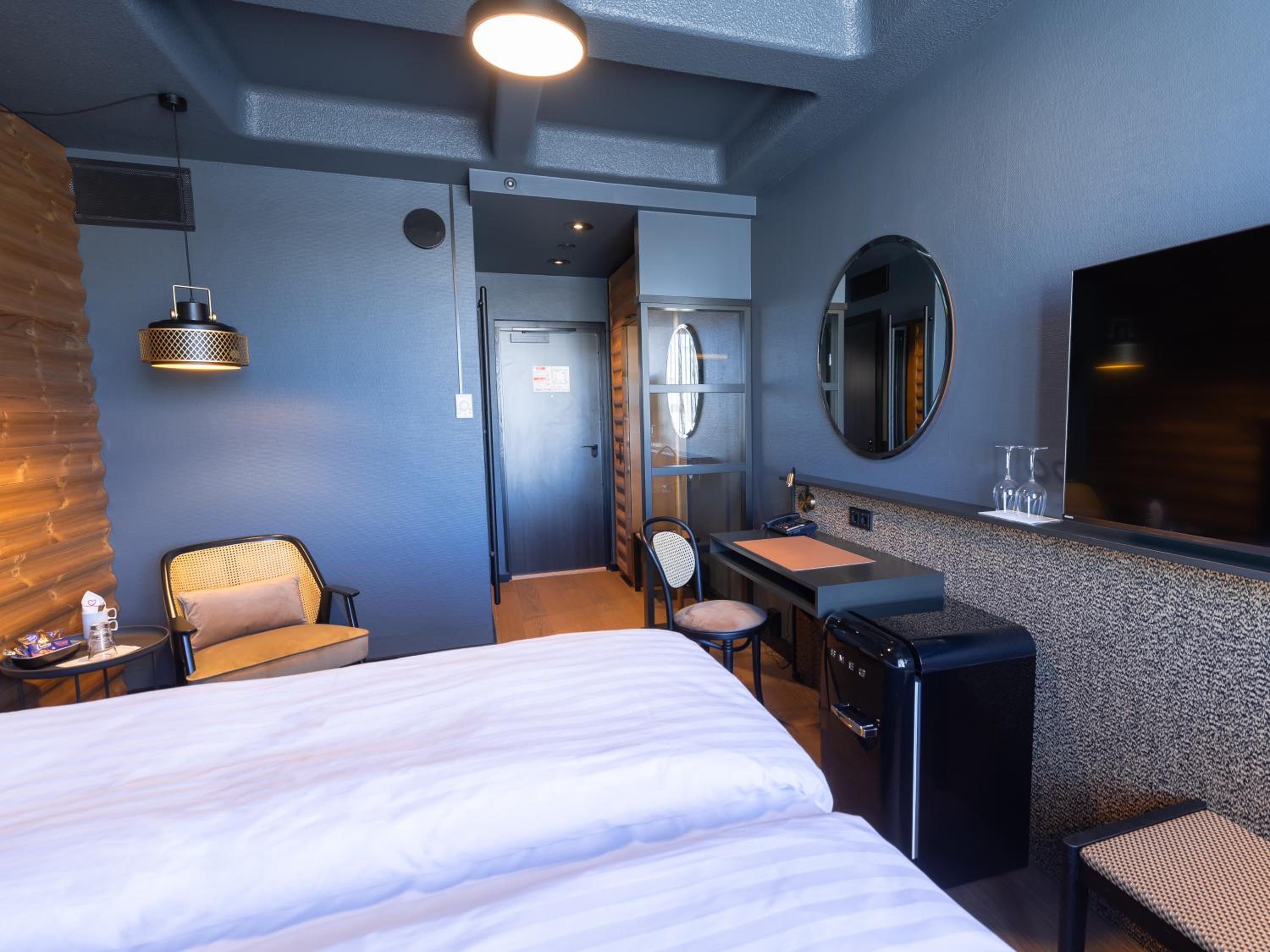 rooms