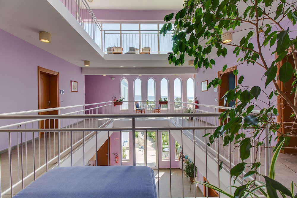 HOTEL MANORA 4/76