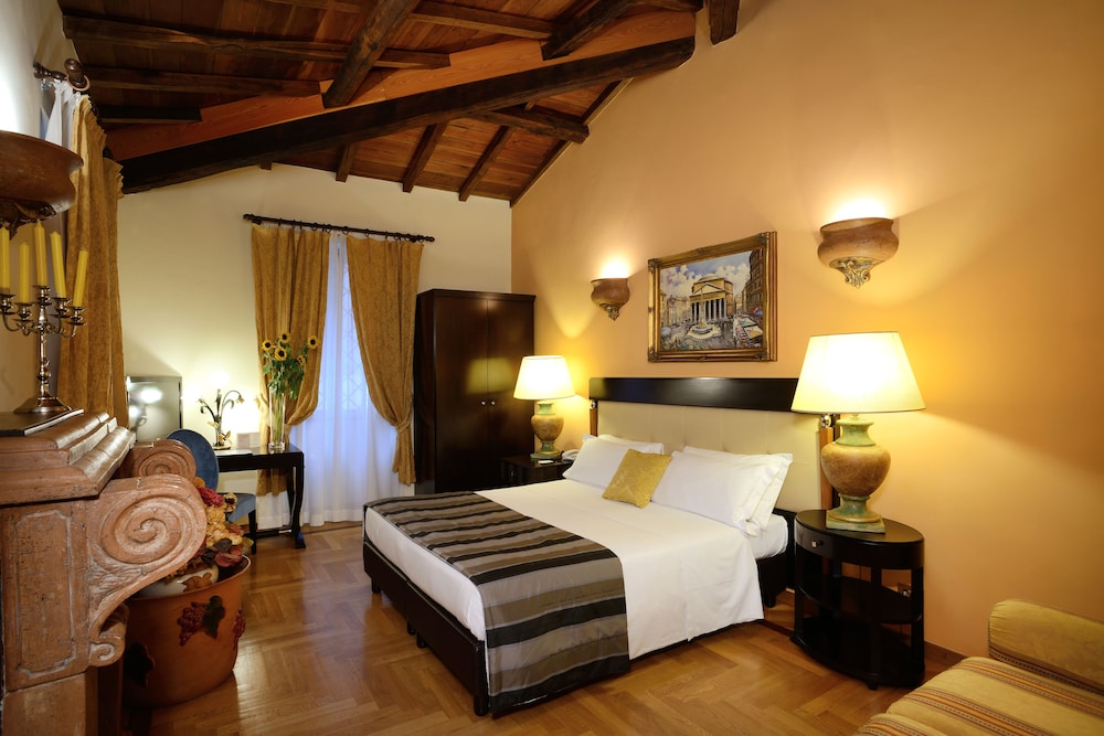 Trevi Hotel 26/79