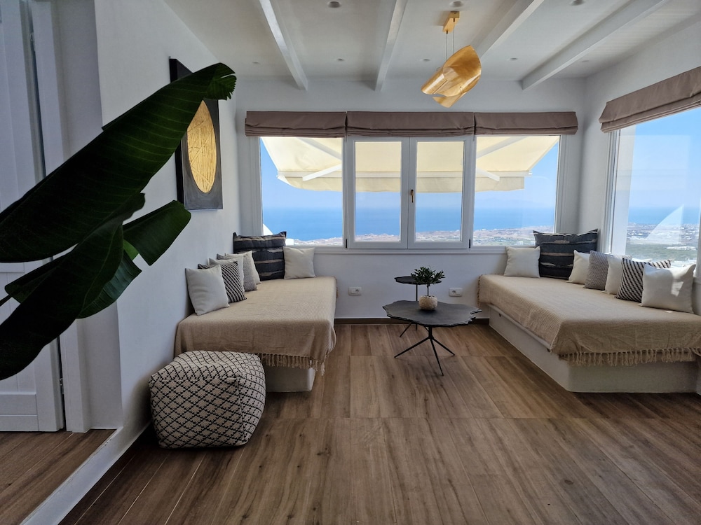 Amerisa Suites 54/85