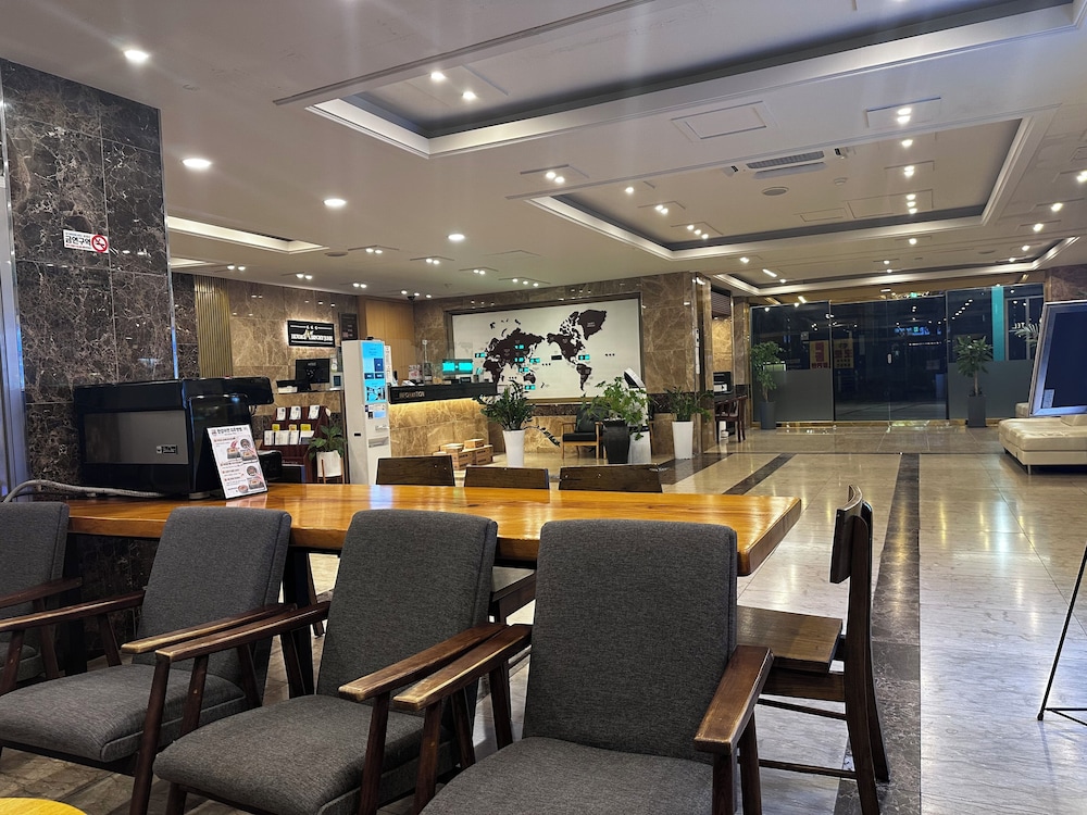 Incheon Airport Hotel June 32/50