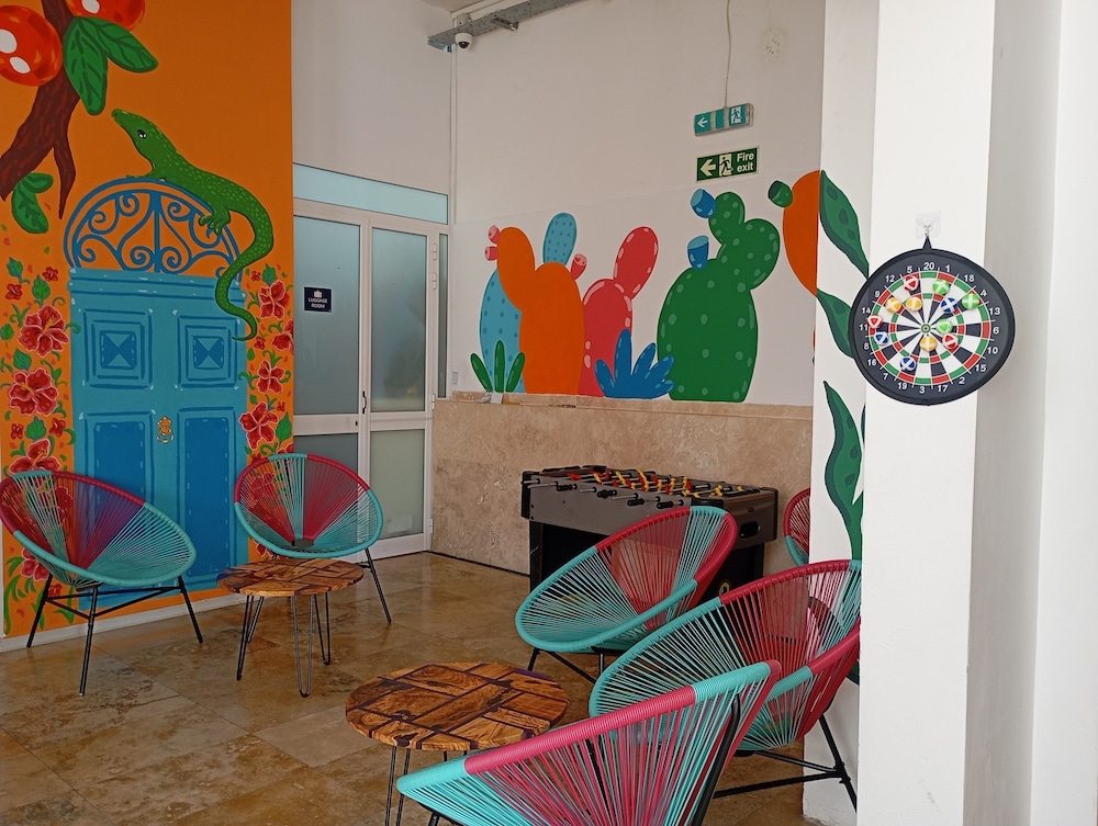 Inhawi Hostel 35/50