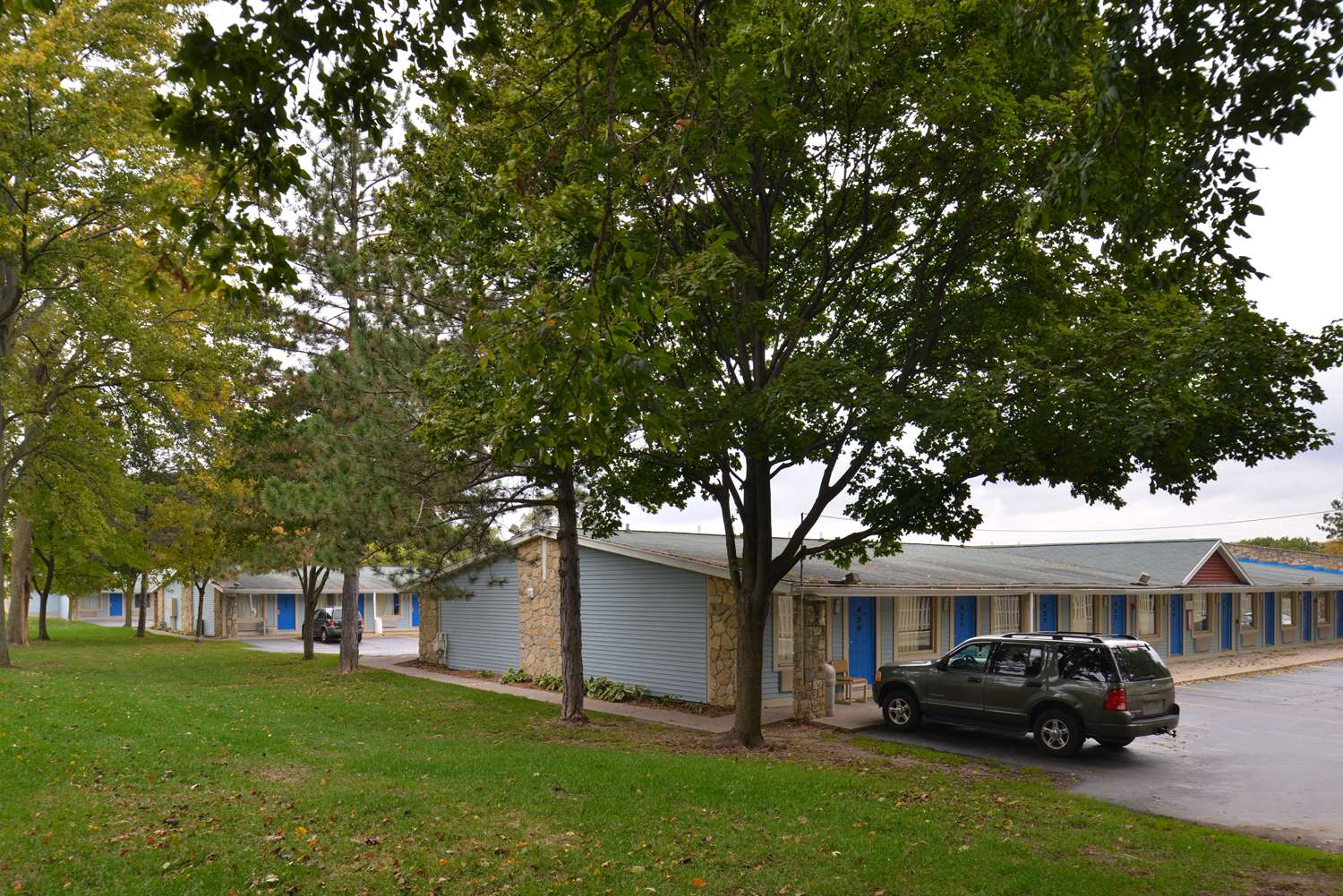 Americas Best Value Inn Suites Jackson Mi 16/18