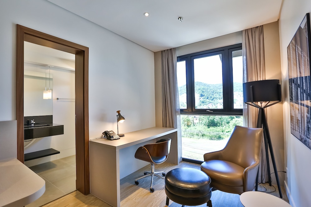 Quality Hotel Blumenau 37/48