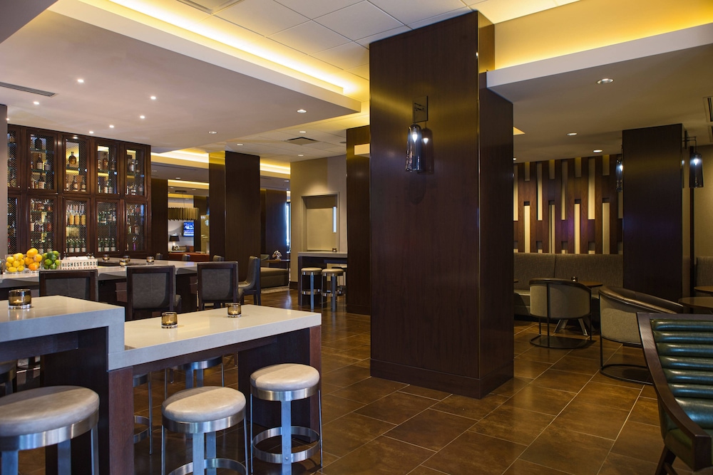 CALGARY MARRIOTT DOWNTOWN HOTEL 52/72