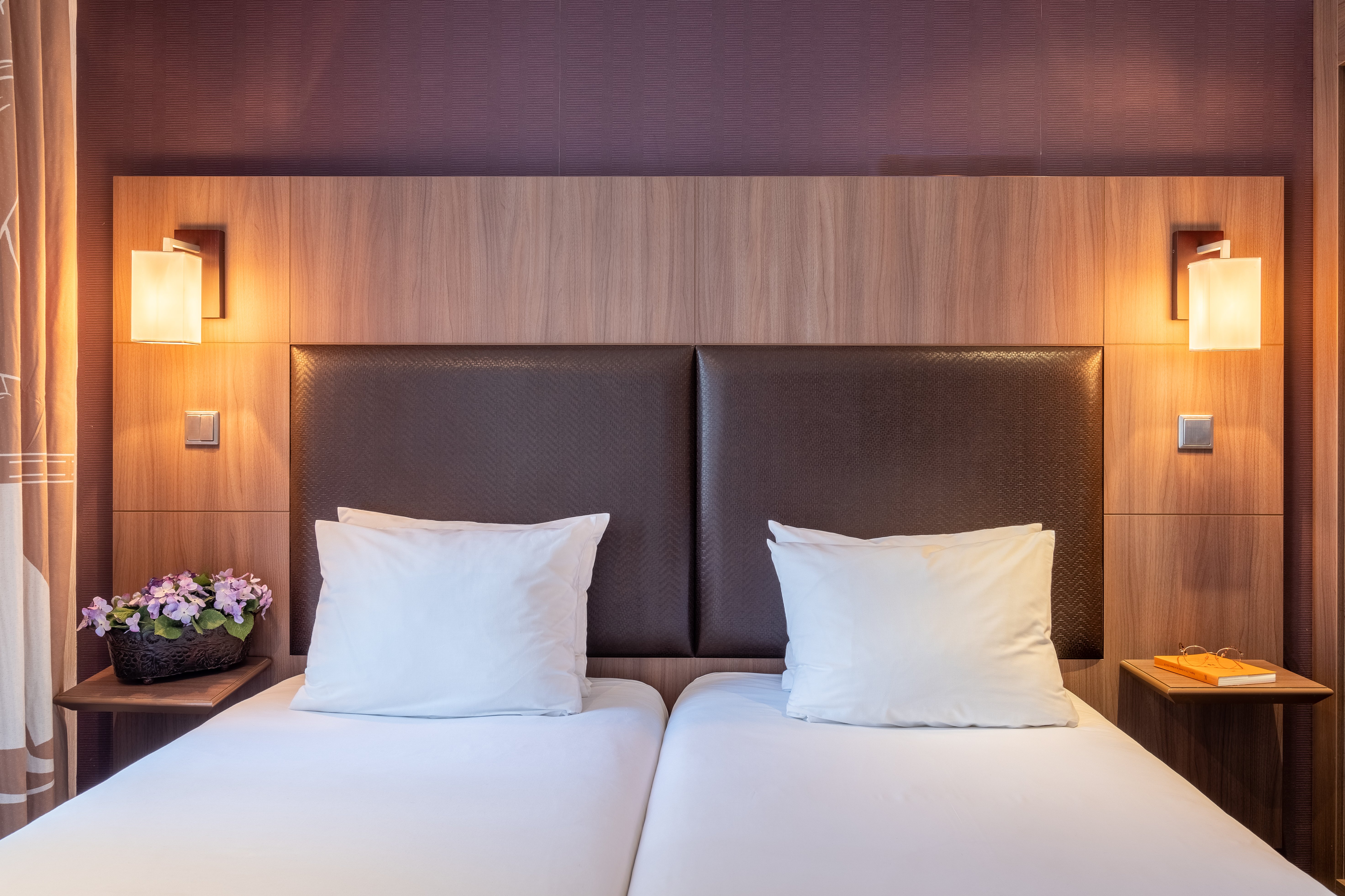 Hotel London Paris 26/50